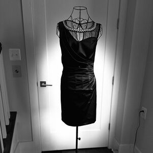 Black Pearl-Collar  Dress